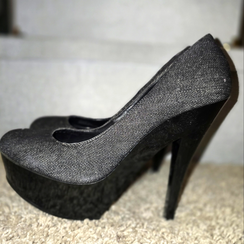 JS Platform Pumps